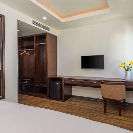 Palazzo Luxury Hotel Da Nang Exterior foto