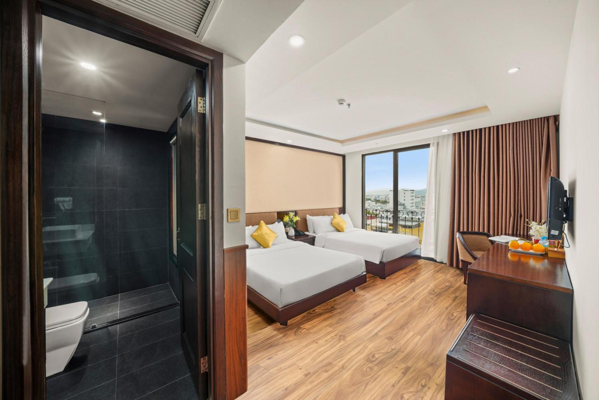 Palazzo Luxury Hotel Da Nang Exterior foto