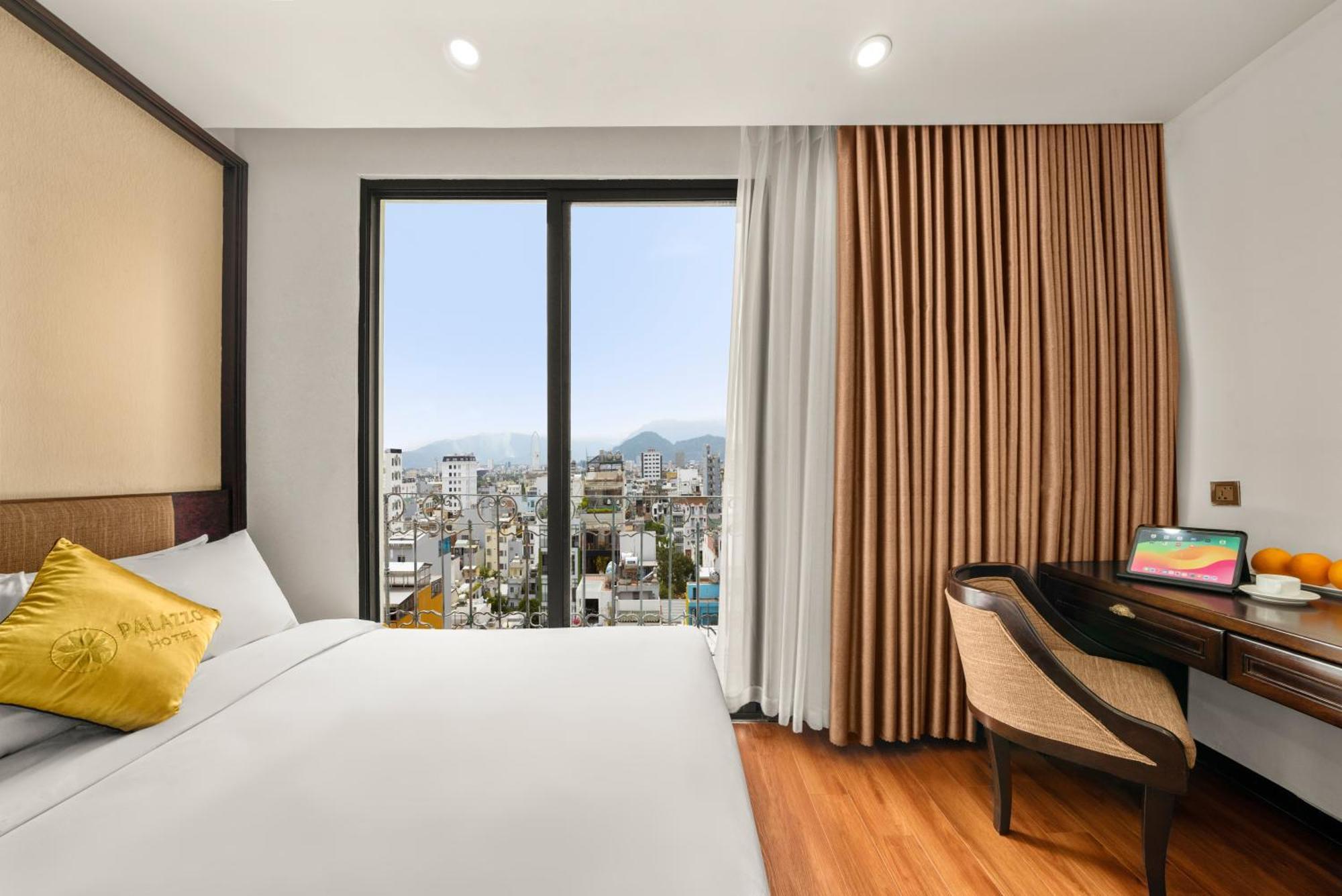 Palazzo Luxury Hotel Da Nang Exterior foto